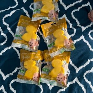 5 Spongefuls Gentle Soap-Filled Baby Bath